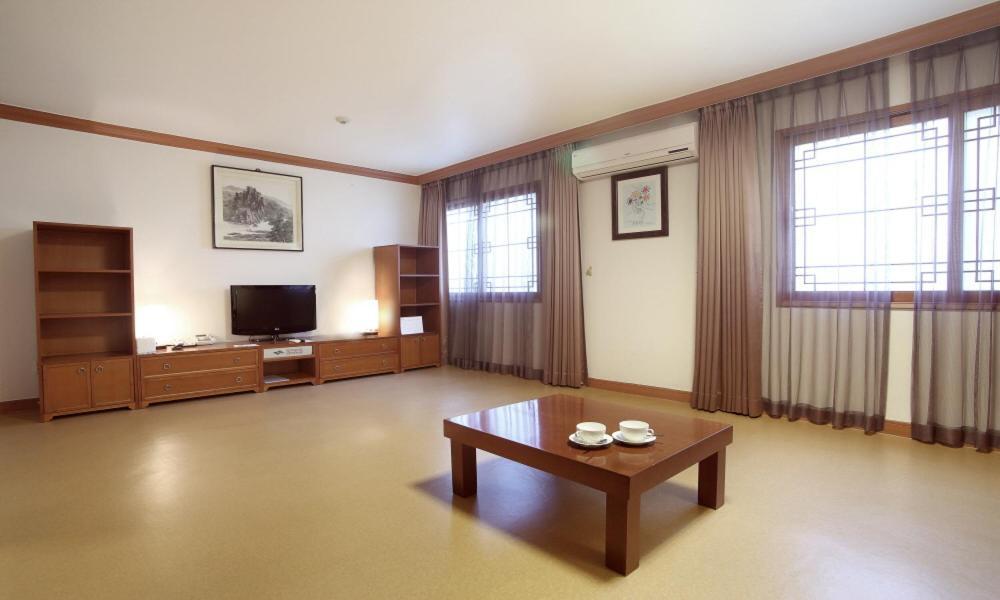 Admiral Hotel Geoje Ngoại thất bức ảnh